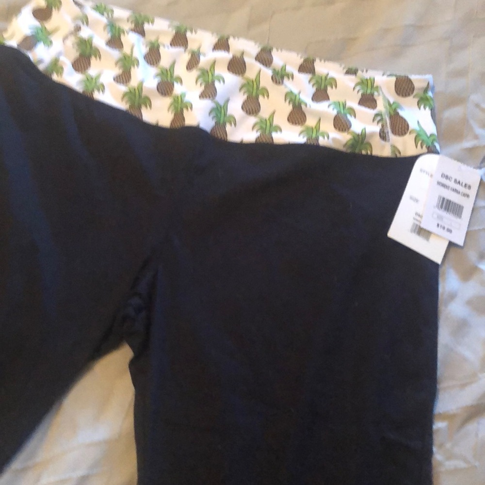Pineapple yoga pants